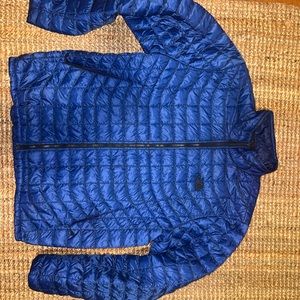 The north face thermoball jacket size large.